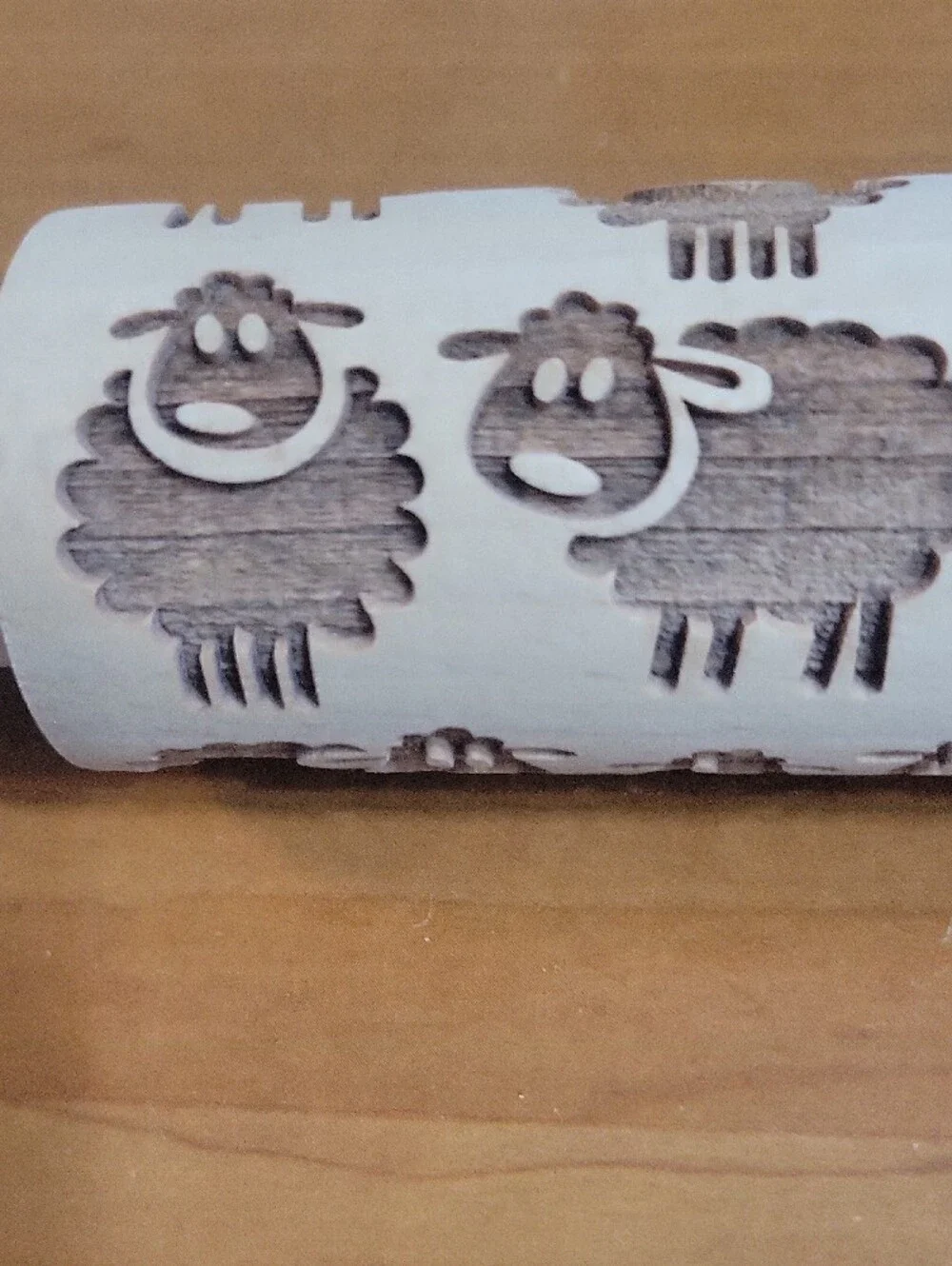 Pastry Embossed Wooden Rolling Pin - Light Natural Wood Sheep Design